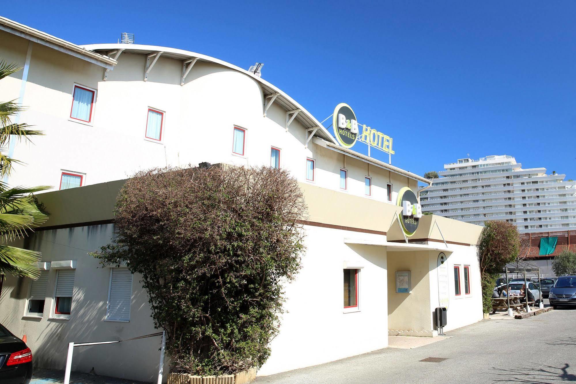 B&B hôtel Villeneuve Loubet Plage Villeneuve-Loubet Exterior foto
